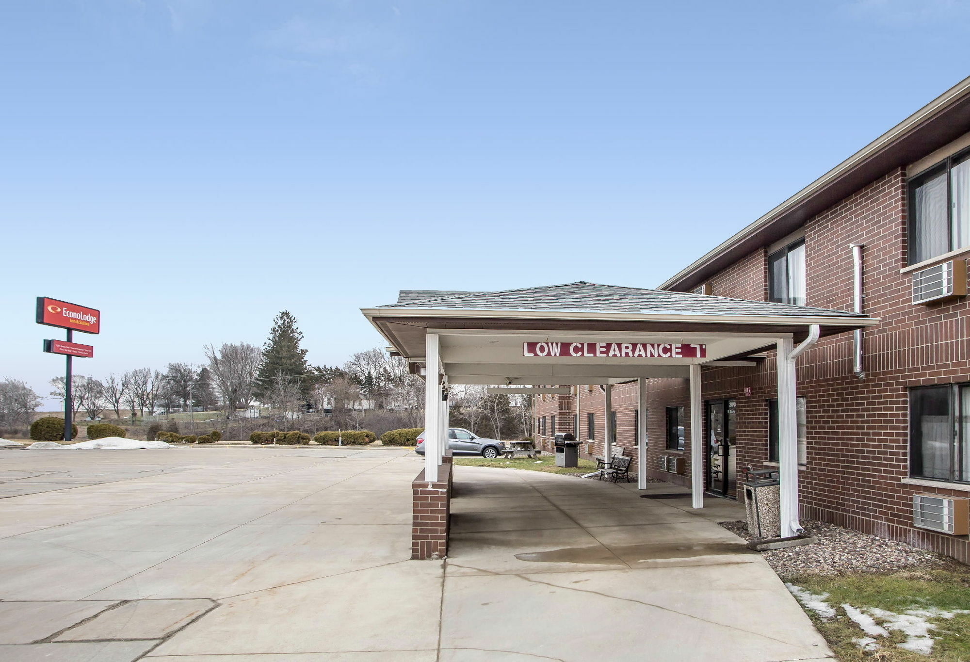 Econo Lodge Inn & Suites Dubuque Εξωτερικό φωτογραφία